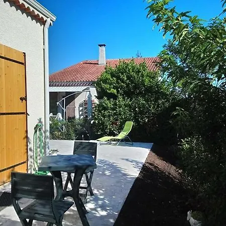 Entre Drome Et Ardeche Holiday home *